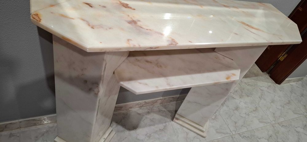 Aparador em marmore oferta de espelho