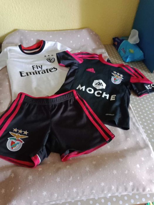 Equipamento oficial Benfica