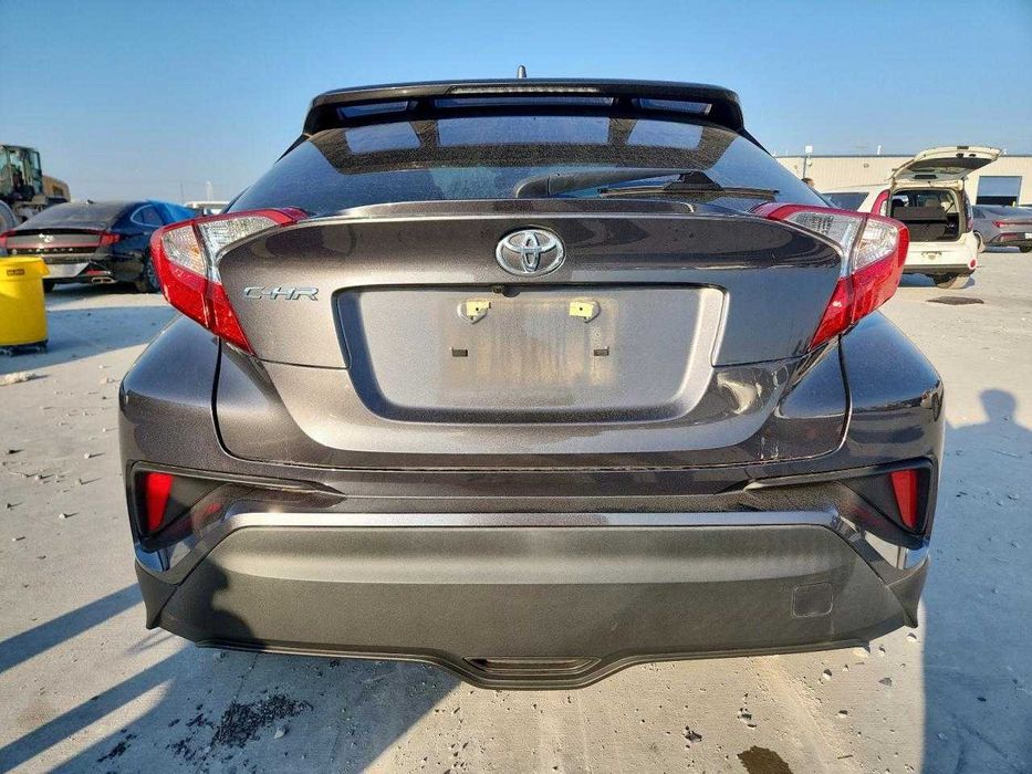 Toyota C-HR XLE 2020