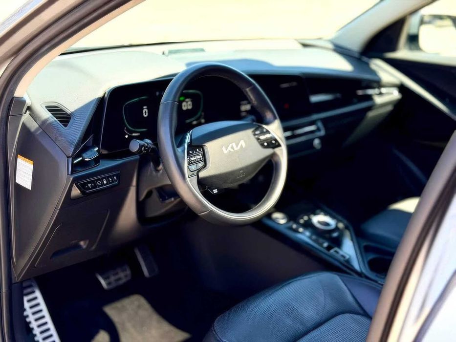 Kia Niro Ex      2023
