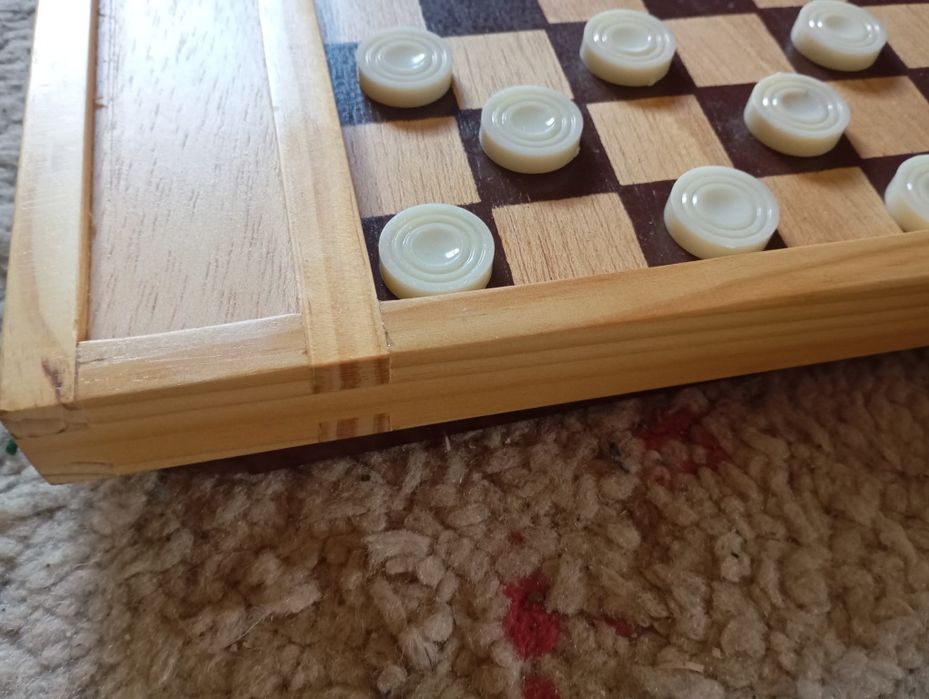 Jogo de Damas em Madeira