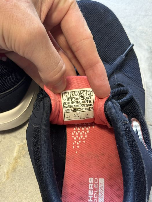 Кросівки Skechers GOwalk (оригінал) — розмір 38.5 (25.5 см)