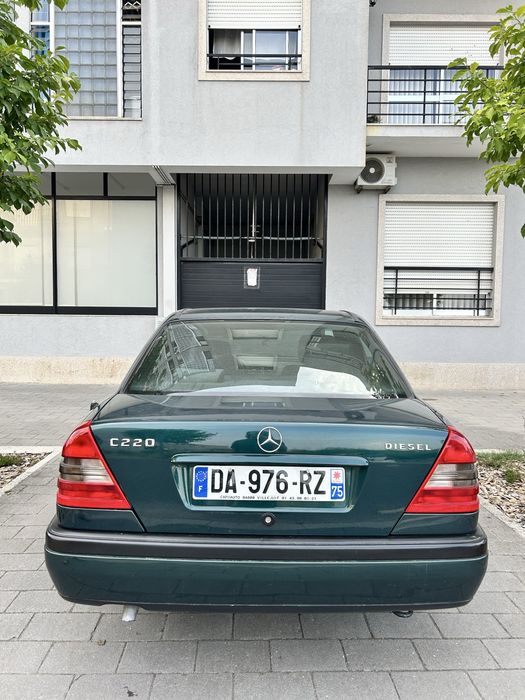 Carro matricula francesa