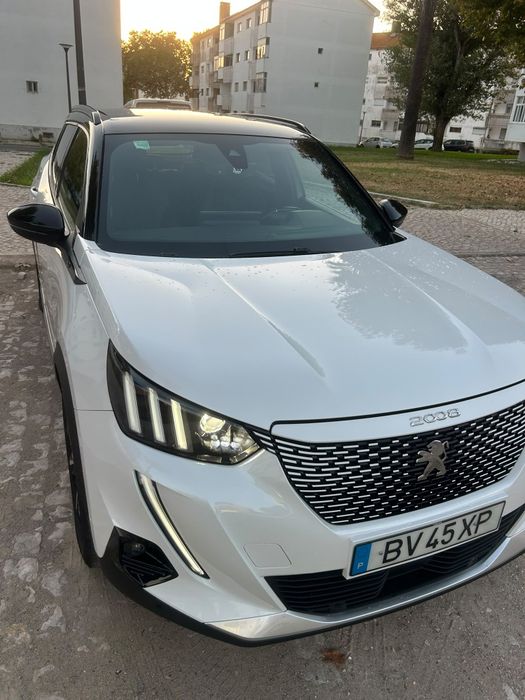 Peugeot e-2008 GT
