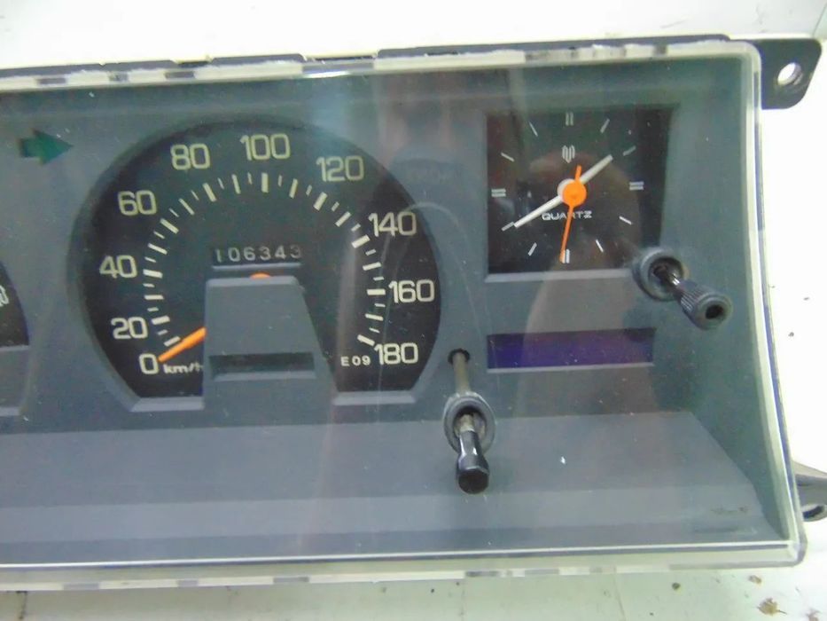 Toyota corolla ke 70 vários