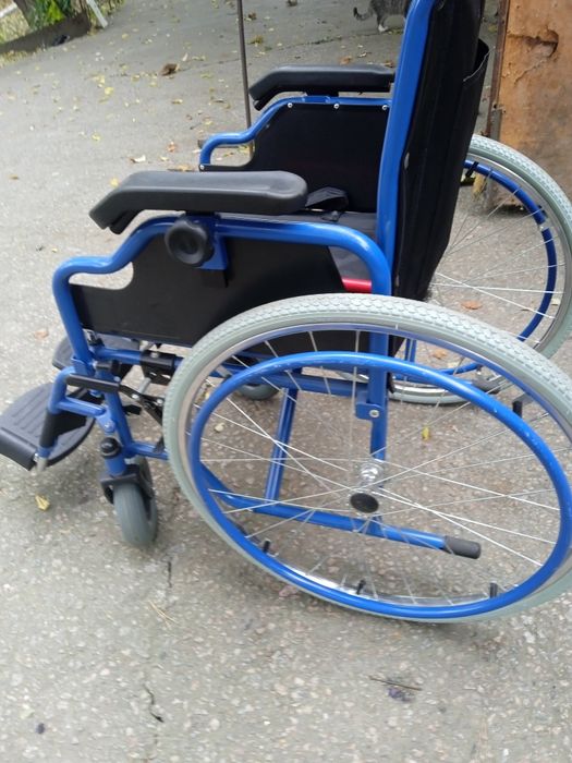 Ходунки  опорные складные.