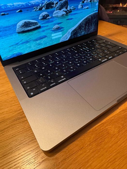 Macbook Pro M2 16GB RAM 512GB SSD A2779 Stan Idealny