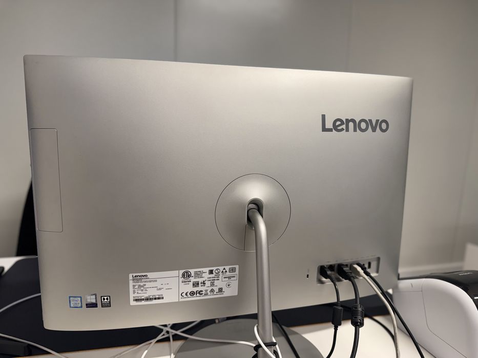 Lenovo All In One Desktop i5 8400 8GB Ram
