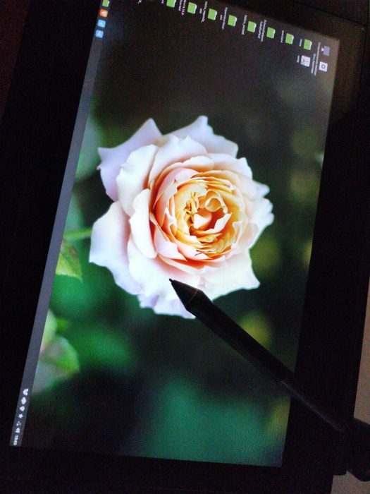 Wacom cintiq 13 display/mesa de desenho.64750629173633122