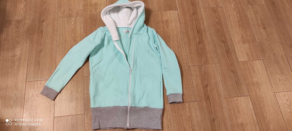 Bluza dla dziewczynki roz 140/146 ocieplana