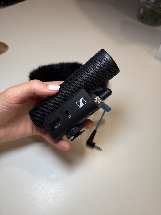 Mikrofon kompaktowy mke400