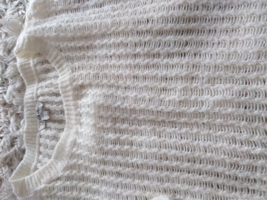 sweter lekki kremowy
