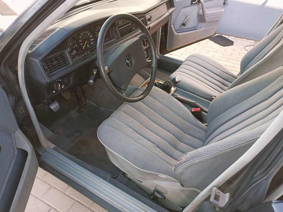 Mercedes W201 190 2,3 Benzyna Mozliwa zamiana