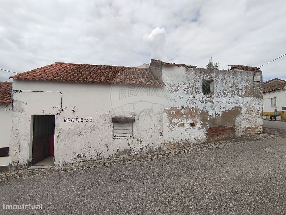 Moradia T2 para venda