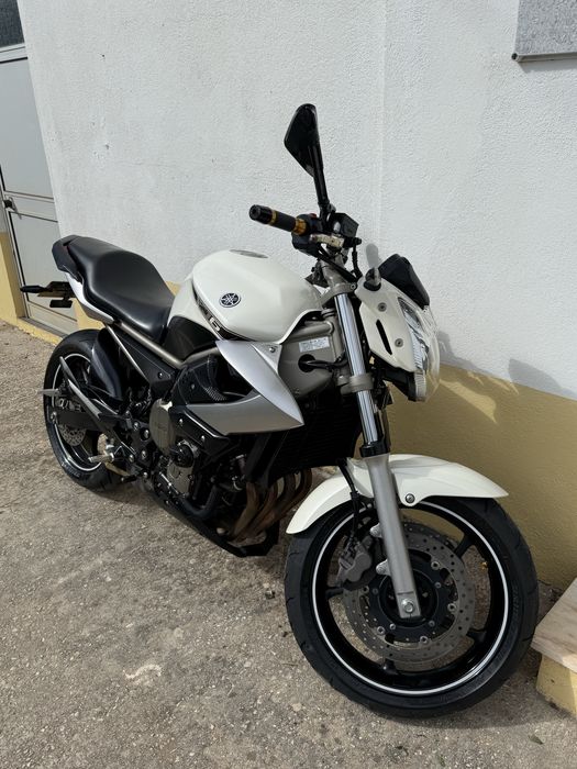 Yamaha XJ6 600 – 2010 – Excelente Estado – Pronta a Andar