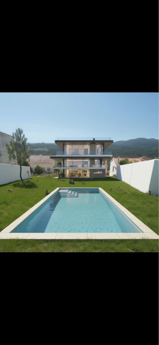 Terreno com licença para construir