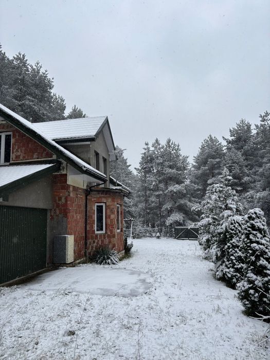 Dom z dużą dzialką w otoczeniu lasu. Bezpośrednio!