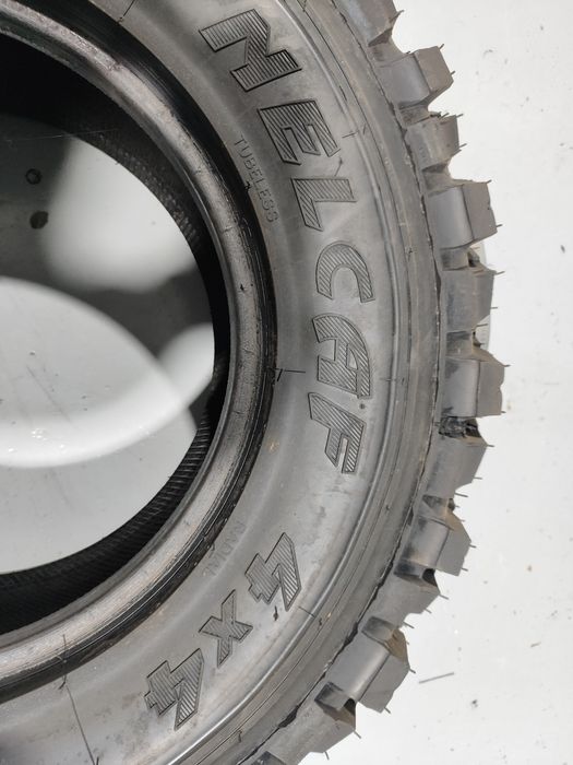 2 pneus novos nelcaf 235-75R15 - Oferta dos portes