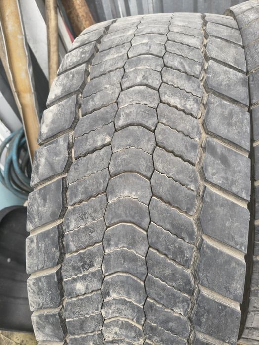 Шини колеса резина  315/70 R22,5 Continental HD3