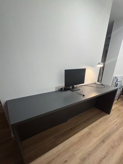 Mesa de Secretária Grande 220x60x78 cm – Excelente Estado