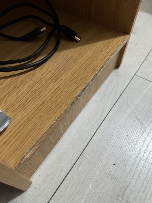 Mesa/secretária para quarto