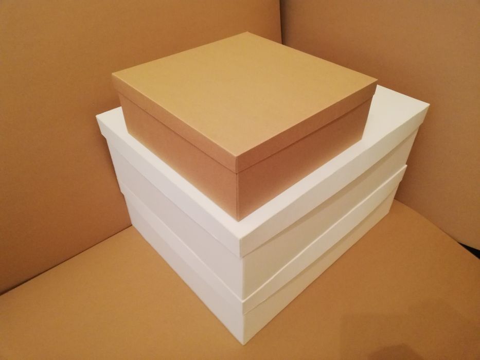 Подарункові коробки із крафт картону