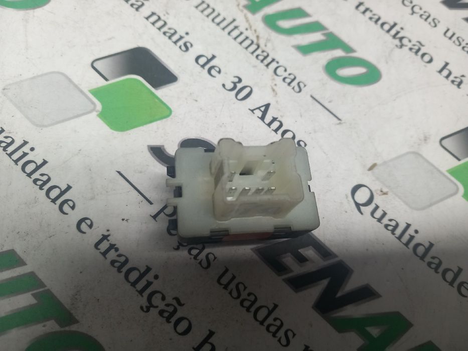Comando / botão / interruptor vidros trás esquerdo DACIA Sandero II (5