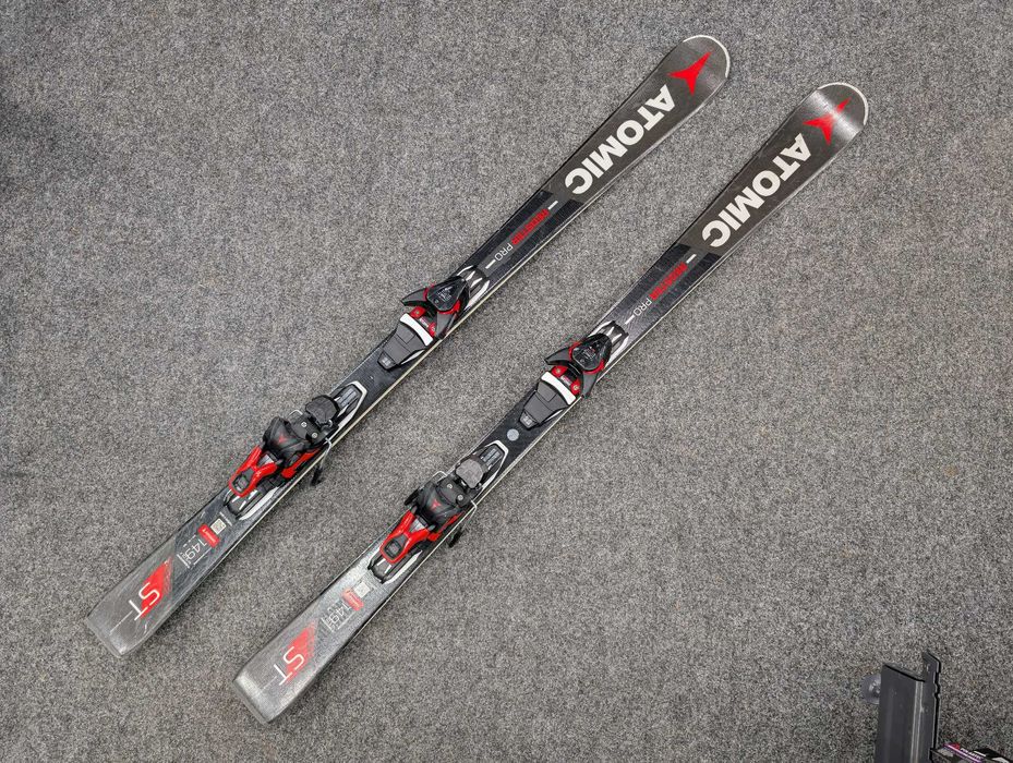 Narty zjazdowe Atomic Redster Pro ST, 149 cm, woodcore
