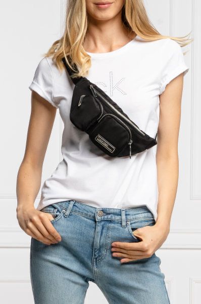 Saszetka nerka Calvin Klein
