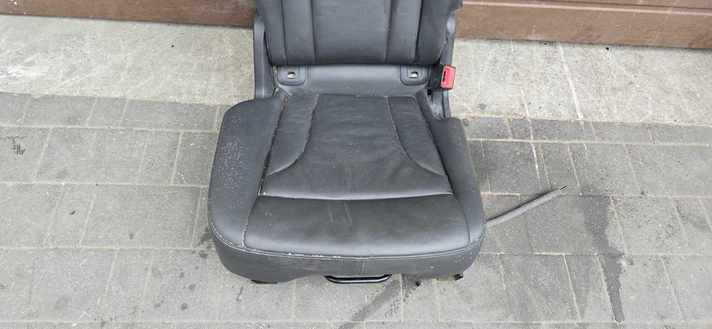 Fotel prawy tył kanapa oparcie Skóra Audi Q5 8R 08-12
