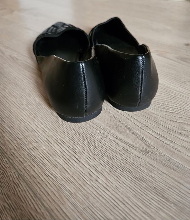 Czarne baleriny 37, Reserved, zamsz, ekoskóra