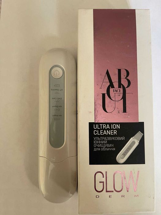 Продам ультразвуковий іонний очищувач для обличчя ABOUT face GLOW DERM