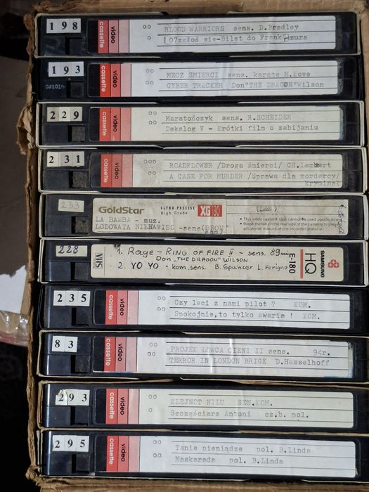 Kasety VHS  60 szt