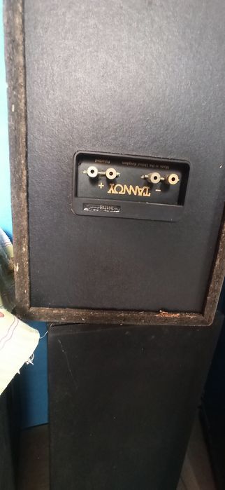 Colunas som  (TANNOY?