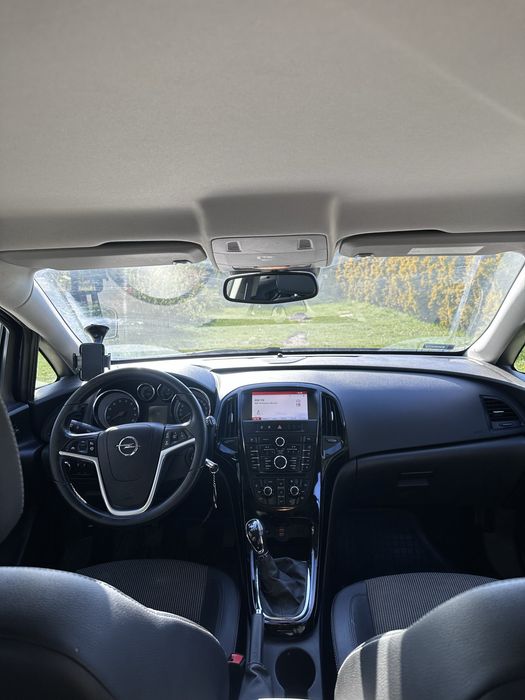 Opel Astra J 1.4t +LPG  Cosmo