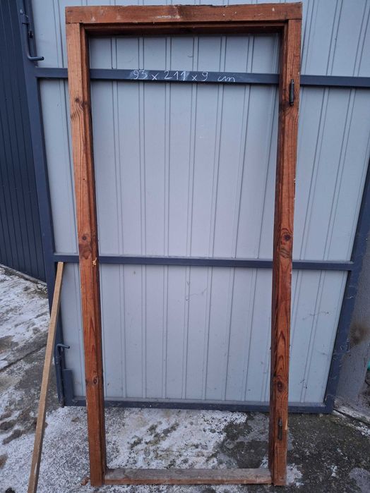 Ościeżnica drewniana 90 ×210 × 9 cm