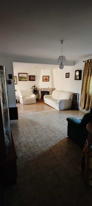 Terreno com Moradia