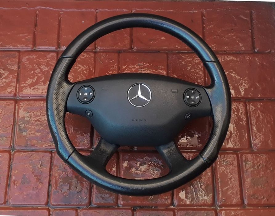 Рули Мерседес 124 126 140 163 190 202 203 208 210 211 220 221 463 Вито