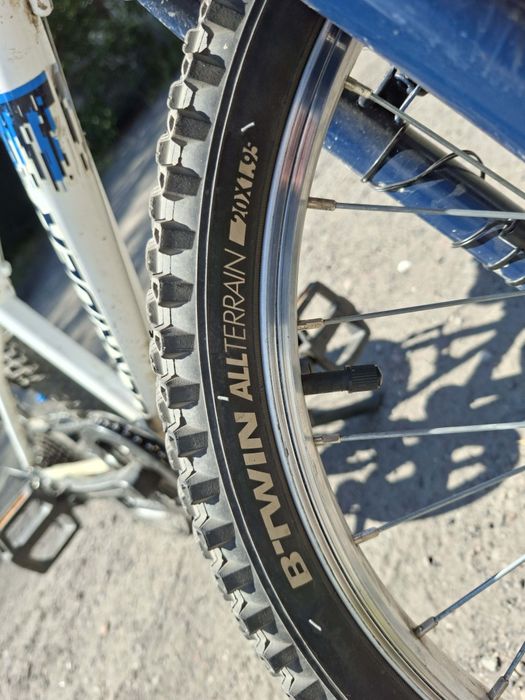 Rower Btwin biały