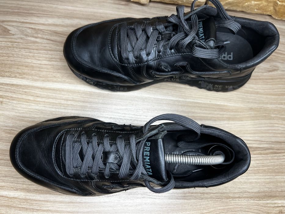 Черные кроссовки р 41