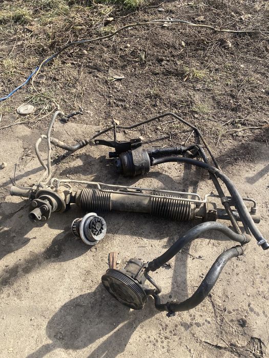 Продам рулевую рейку Опель Кадет 1.6 в нормальном состоянии звоните ..