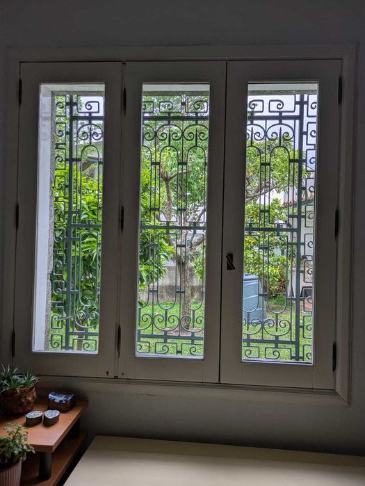 Janelas de madeira maciças