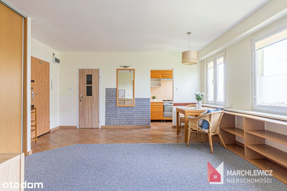 Mokre, 2 pokoje, 7 piętro, winda!