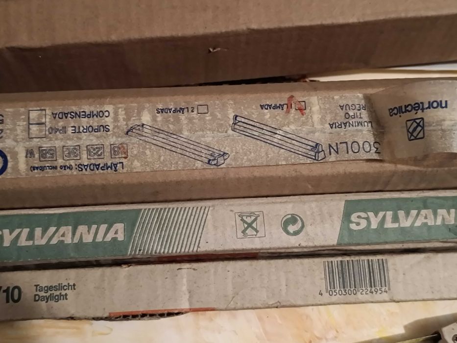 2 Candeeiros de Teto antigos com várias lâmpadas