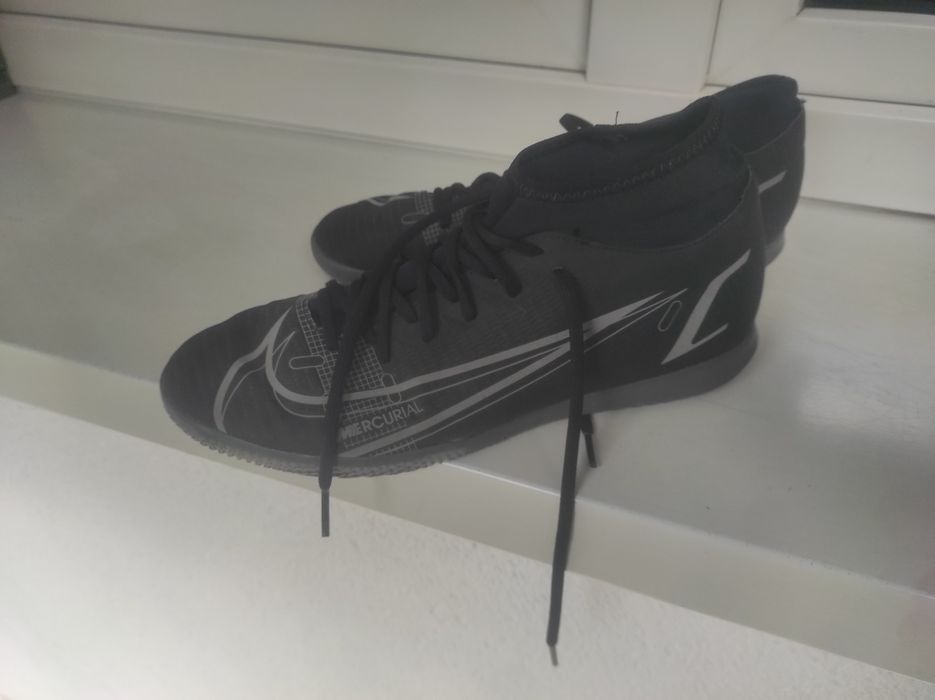 Halówki Nike nr 43