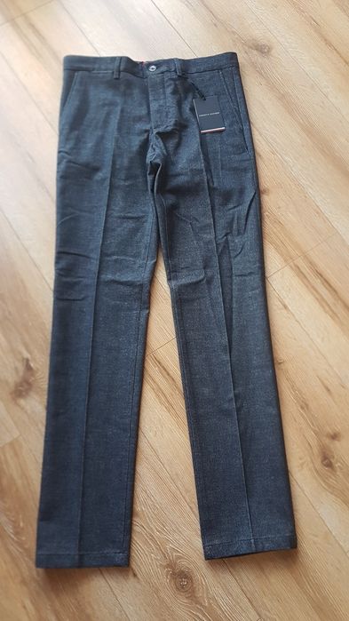 Tommy Hilfiger Denton spodnie granatowe Straight Fit w kant M 31/34