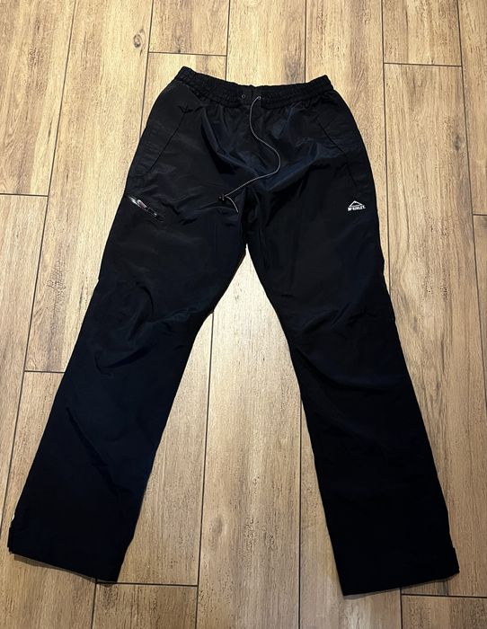 Czarne spodnie wodoodporne odblaskowe Mckinley