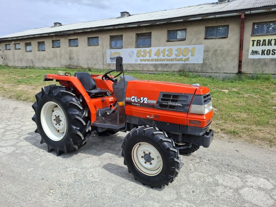 Traktorek japoński 4x4 Kubota GL 32 wspomaganie rewers