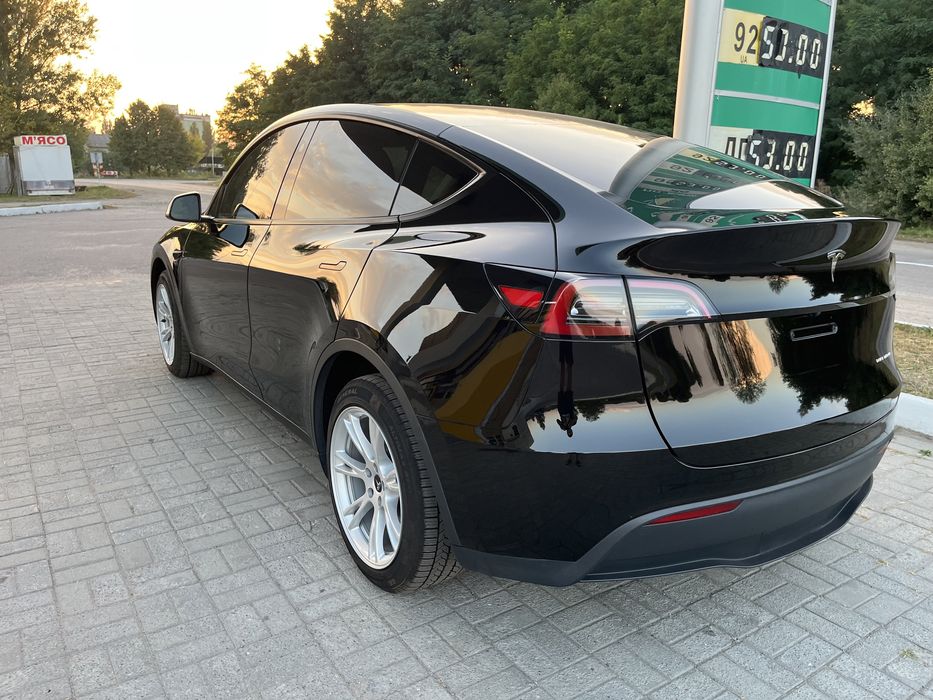 Tesla Model Y Dual Motor 2023 82kw