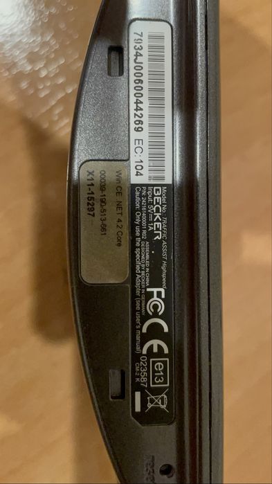 Old but Fully Functional GPS Navigator64171304715906122